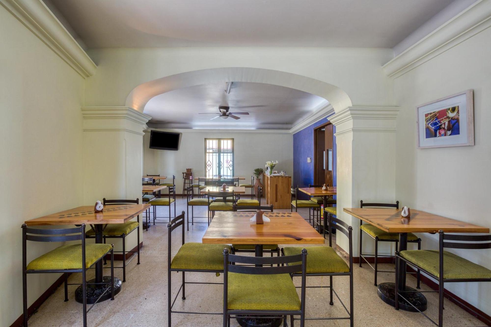 Capital O Parador Crespo Hotel, Oaxaca Dış mekan fotoğraf